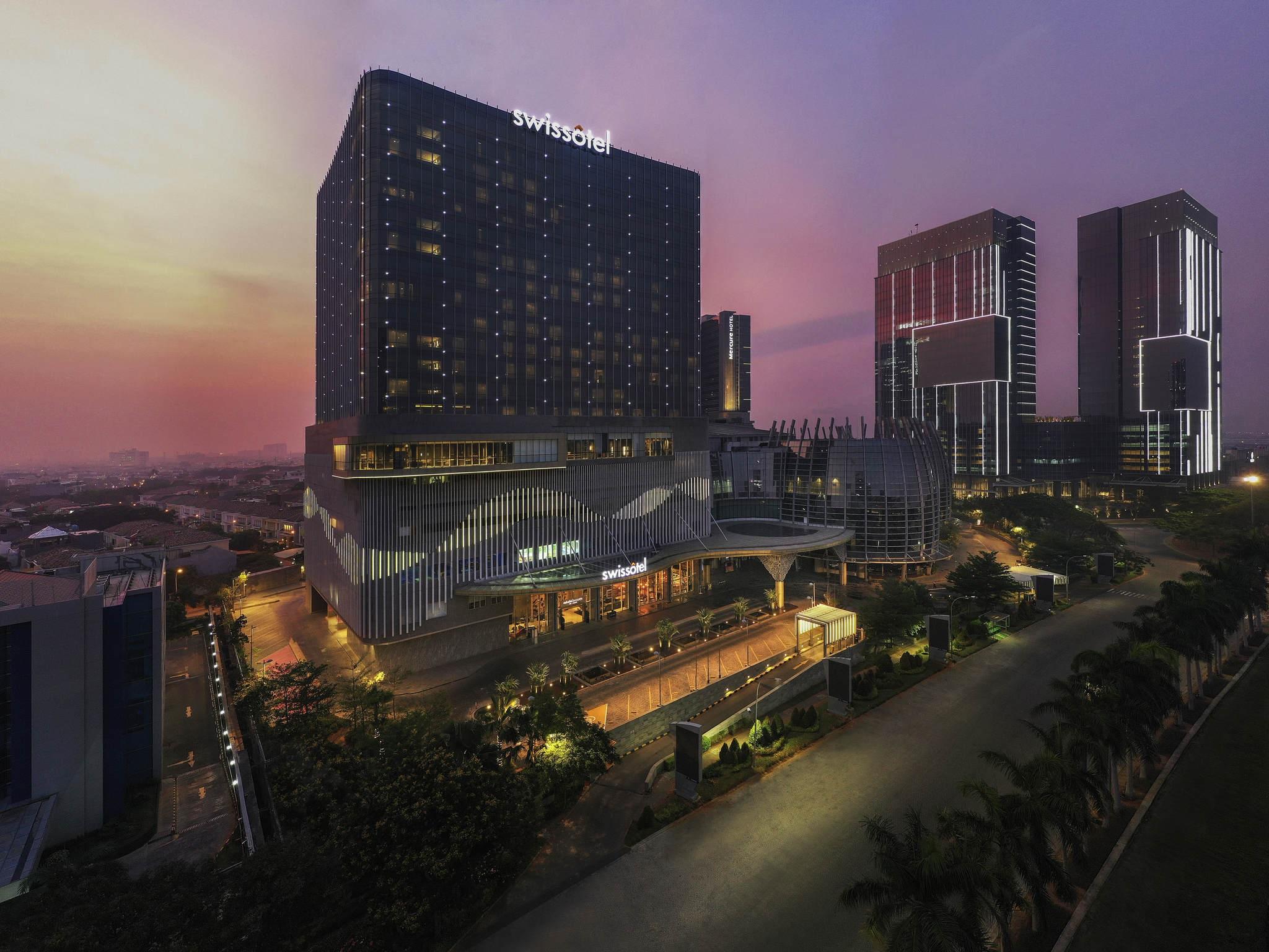 Swissotel Jakarta Pik Avenue Exterior foto